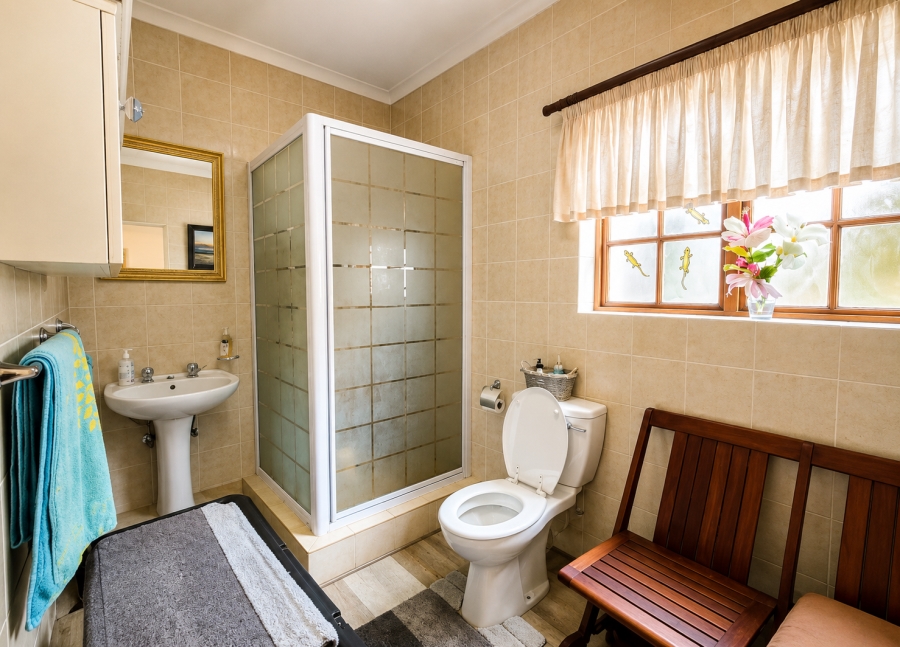 3 Bedroom Property for Sale in WestLake Country Safari Estate North West